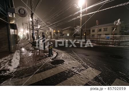2022年1月の大雪が降った東京都足立区 85702059