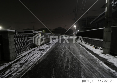 2022年1月の大雪が降った東京都足立区 85702171