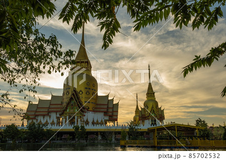 Beautiful temples Beautiful temples 85702532