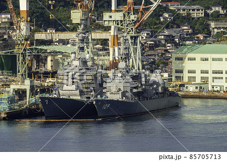 長崎　グラバー園からの長崎造船所　護衛艦　あしがら　ありあけ　長崎県長崎市 85705713