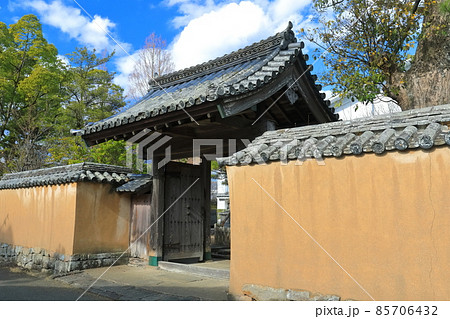 【大分県】晴天下の藩校跡(杵築城下町) 【大分県】晴天下の藩校跡(杵築城下町) 85706432