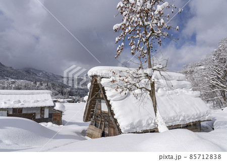 雪の白川郷(岐阜県) 雪の白川郷(岐阜県) 85712838