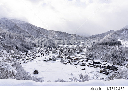 城山天守閣（展望台）から望む雪の白川郷） 85712872