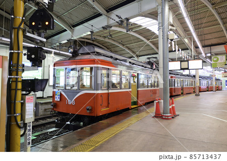 箱根　箱根湯本駅　箱根登山鉄道 85713437