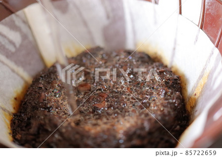 ドリップコーヒーのフィルター ドリップコーヒーのフィルター 85722659