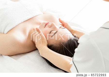 エステ　女性　ビューティー　美容　エステサロン 85722993