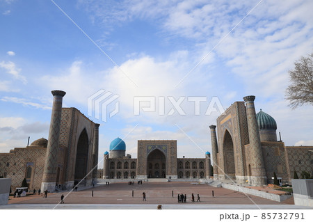 サマルカンド　レギスタン広場 85732791