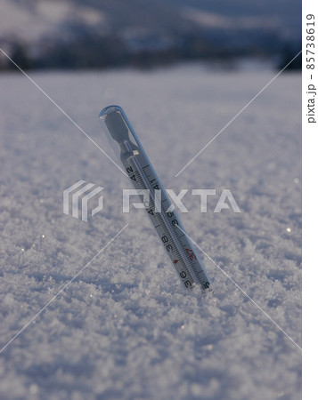 thermometer snow thermometer snow 85738619