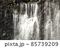 極寒の冷たい滝 85739209