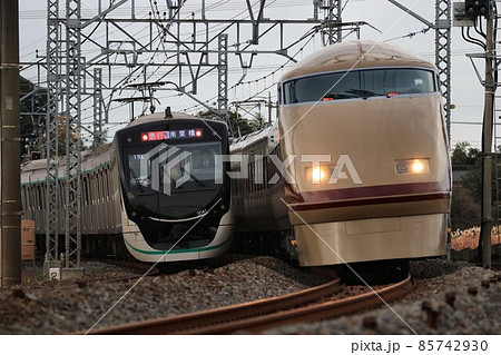 DRCカラーを纏った…東武特急『スペーシア』　懐かしい色合いの豪華特急で日光・鬼怒川へ 85742930