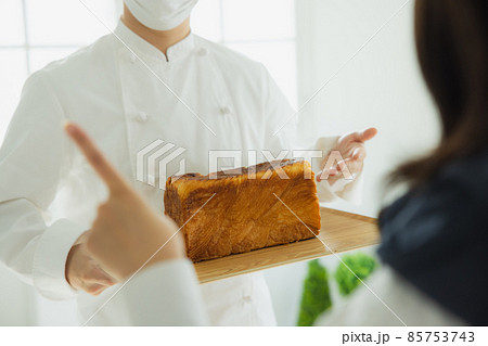 パン屋さん 85753743