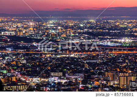 《兵庫県》尼崎市方面の夜景・五月山展望台 《兵庫県》尼崎市方面の夜景・五月山展望台 85756601