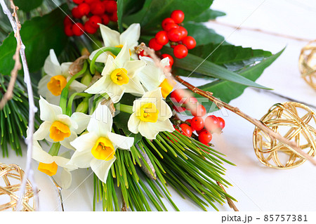 お正月の飾り花 お正月の飾り花 85757381