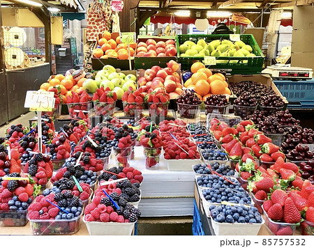 ヨーロッパの果物市場 ヨーロッパの果物市場 85757532