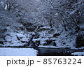 岩手県奥州市　冬の滝 85763224