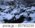 岩手県奥州市　冬の滝 85763230