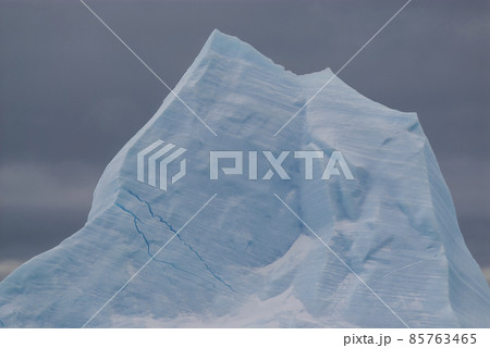 Wild frozen landscape, Antarctica 85763465