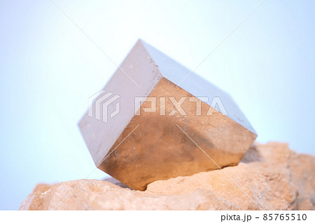 パイライト　原石　結晶 85765510