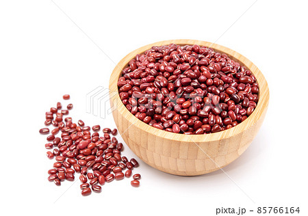 Red beans in woodle bowl isolated on white background. Healthy food concept 85766164