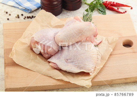 Raw chicken thighs, leg and wing Raw chicken thighs, leg and wing 85766789