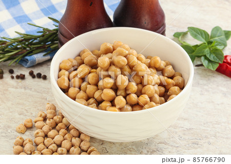 Boiled chickpea in the bowl Boiled chickpea in the bowl 85766790
