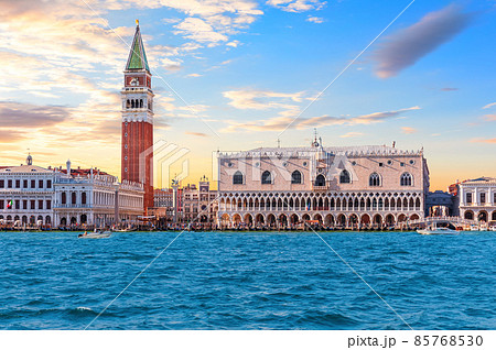 Beautiful summer panorama of Venice lagoon, Italy Beautiful summer panorama of Venice lagoon, Italy 85768530