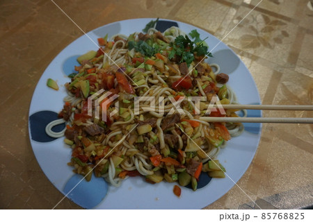 色達で食べたチベット麺 色達で食べたチベット麺 85768825