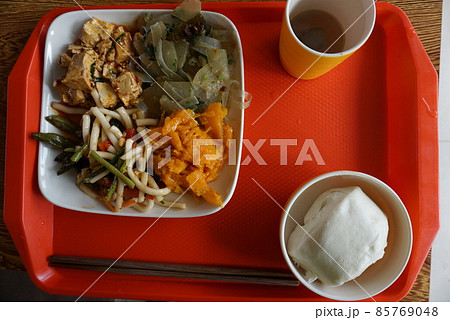 ラルンガルゴンパの精進料理 ラルンガルゴンパの精進料理 85769048