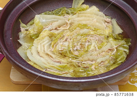 豚バラと白菜のミルフィーユ鍋 85771638