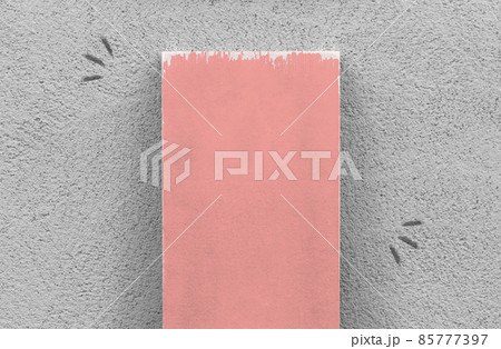 【タイトル向き】壁に立てかけた木の板(カラーバリエーション豊富) 【タイトル向き】壁に立てかけた木の板(カラーバリエーション豊富) 85777397