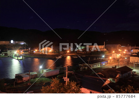 夜の壱岐の島 湯本港 夜の壱岐の島 湯本港 85777684