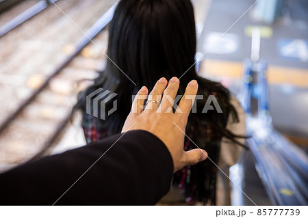 男性に狙われる女性 crime 男性に狙われる女性 crime 85777739