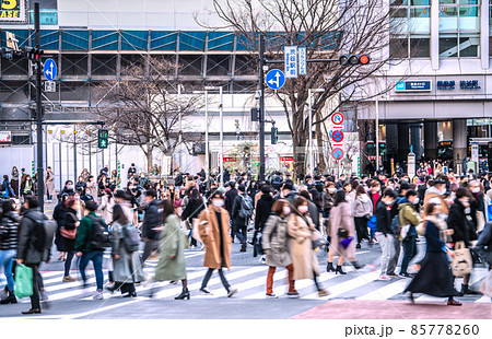 日本の東京都市景観 6波緊急宣言まだない愚…東京3124人・全国1万8千人超。渋谷は大人流…=13日 日本の東京都市景観 6波緊急宣言まだない愚…東京3124人・全国1万8千人超。渋谷は大人流…=13日 85778260