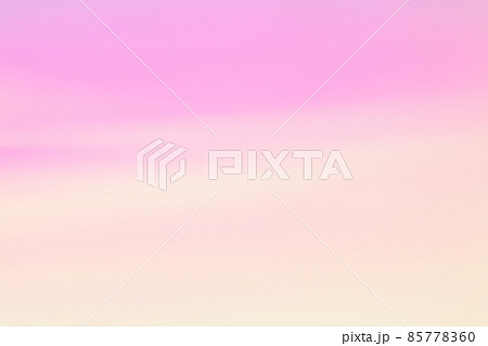 ピンク色系抽象的背景 赤紫 ピンク色系のライン グラデーションの写真素材