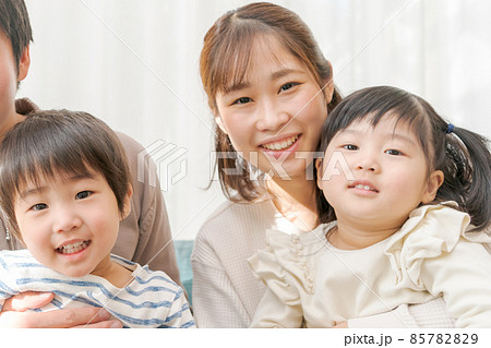 子育てママ 子育てママ 85782829
