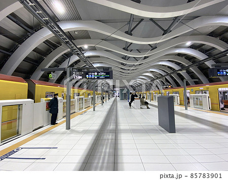 渋谷東京メトロ銀座線ターミナル風景 85783901