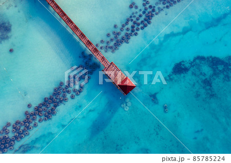 Tropical carribbean beach 85785224