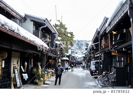 冬の飛騨高山 85785632