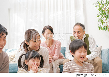 三世代家族 85786956