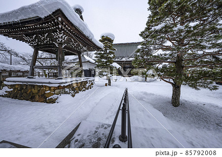 雪の飛騨古川(岐阜県) 真宗寺 雪の飛騨古川(岐阜県) 真宗寺 85792008