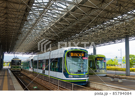 《広島市》広島電鉄 広島港駅の路面電車 《広島市》広島電鉄 広島港駅の路面電車 85794084