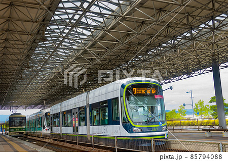 《広島市》広島電鉄 広島港駅の路面電車 《広島市》広島電鉄 広島港駅の路面電車 85794088