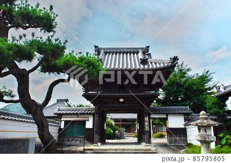 福蔵寺の山門 織田信孝の菩提寺、関の小万碑:三重県亀山市 福蔵寺の山門 織田信孝の菩提寺、関の小万碑:三重県亀山市 85795805