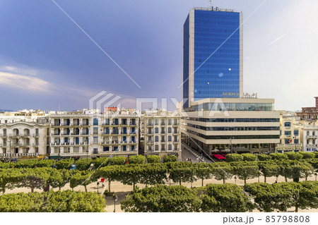 チュニジア チュニス新市街 ハビブ・ブルギバ通り / Tunis, Tunisia チュニジア チュニス新市街 ハビブ・ブルギバ通り / Tunis, Tunisia 85798808