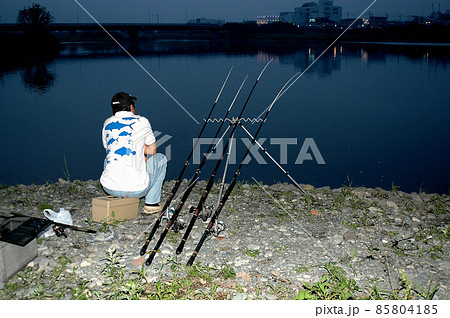 ウナギ釣り 85804185