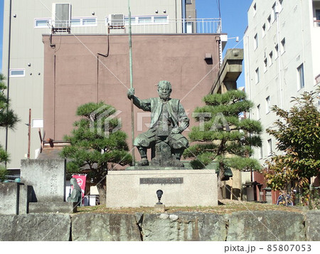 福井県福井市にあり柴田勝家が築城した北の庄城の跡地に勝家と妻お市を祀る柴田神社、北ノ庄城址公園 85807053
