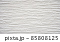 表面に凹凸のある白い壁の背景テクスチャー 85808125