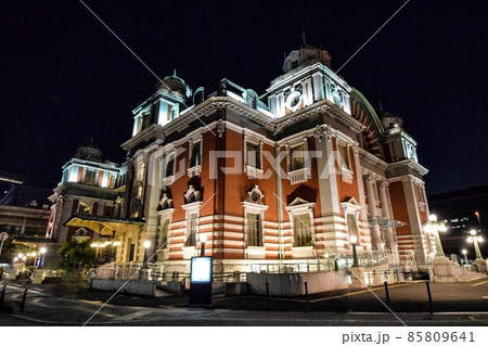 【大阪】レトロな建物、大阪市中央公会堂のライトアップ 85809641