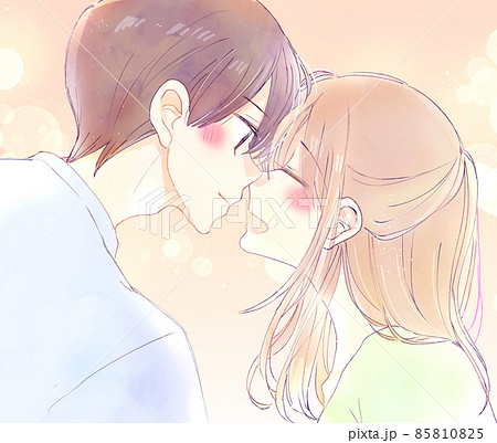 顔を合わせる幸せそうな男女 85810825