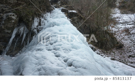 新九郎の滝氷瀑 85813137